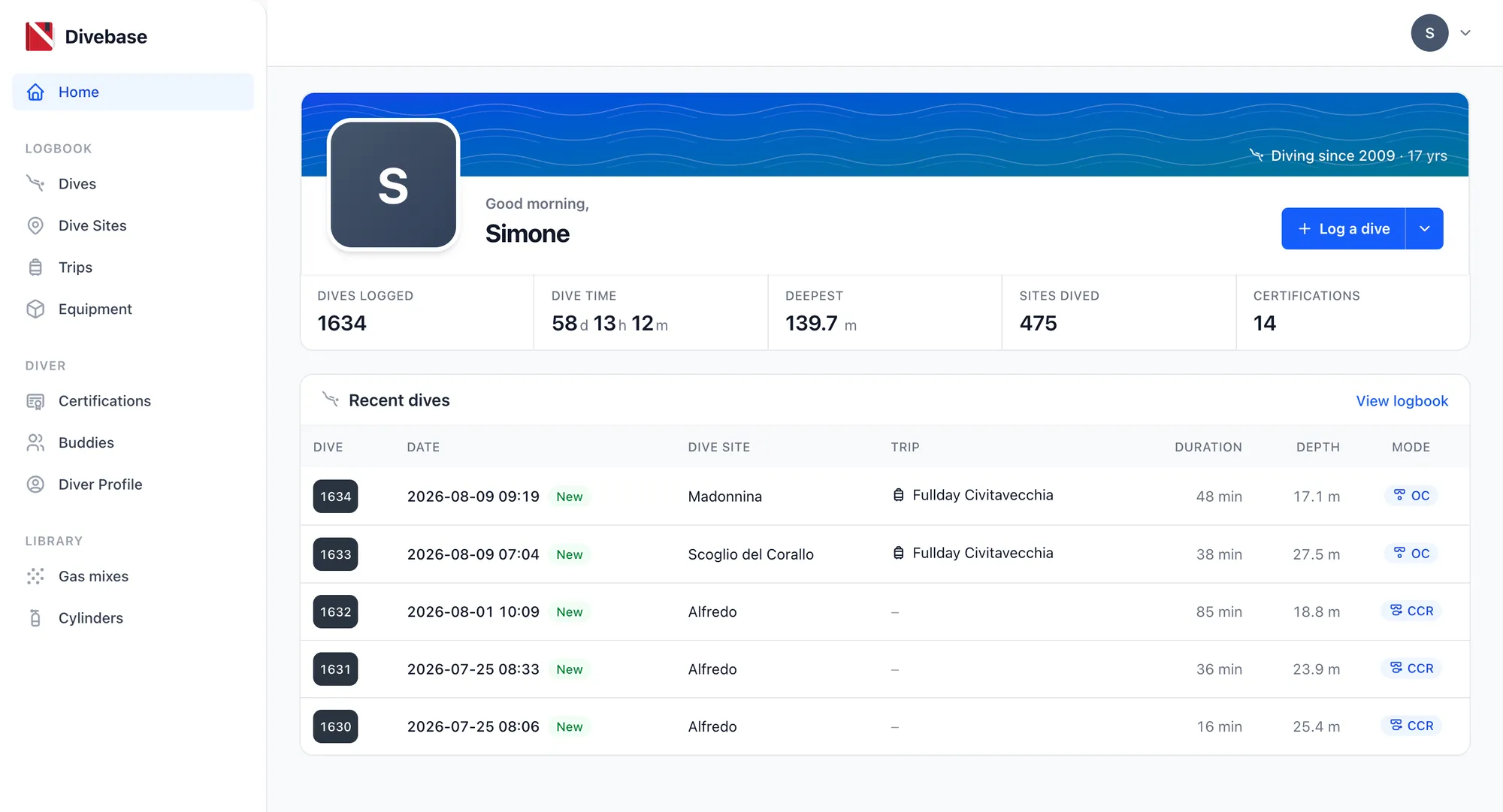 Divebase home dashboard, with logged-dive stats and a recent dives list